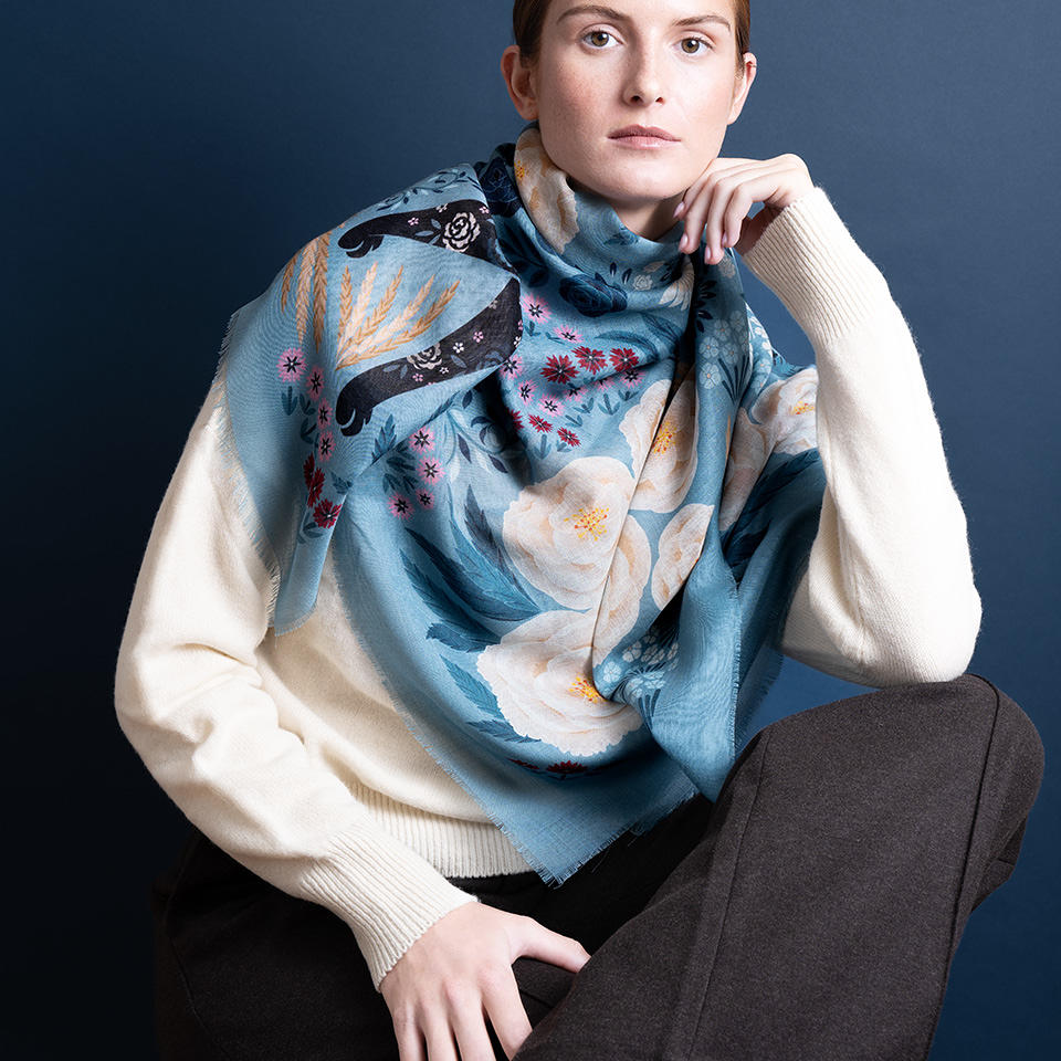 lechalebleu-home-wool-shawls-fw25