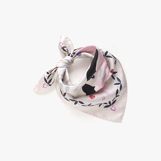 lechalebleu-silk-twill-bandana-treasure-hunters-off-white-folded