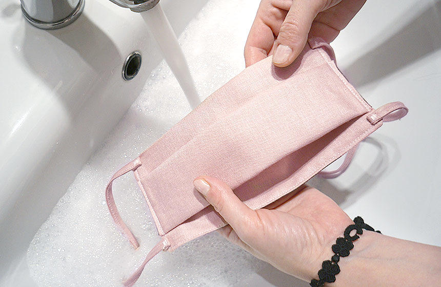 12-le-chale-bleu-mask-with-filter-pocket-sewing-tutorial