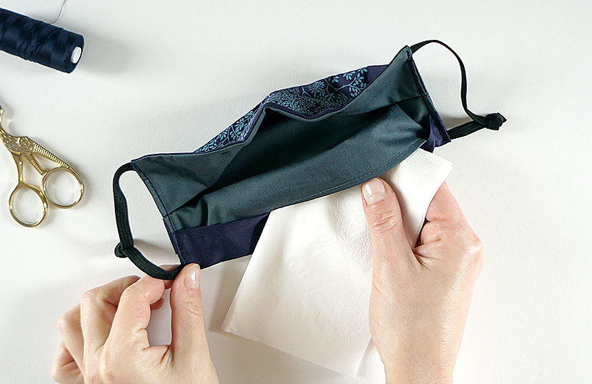 12-le-chale-bleu-mask-with-filter-pocket-sewing-tutorial-NEW-VERSION