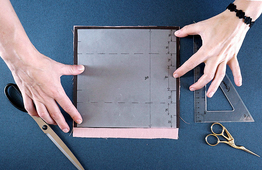 3-le-chale-bleu-mask-with-filter-pocket-sewing-tutorial