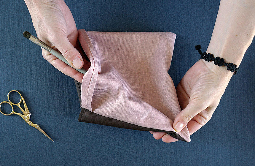 5-le-chale-bleu-mask-with-filter-pocket-sewing-tutorial