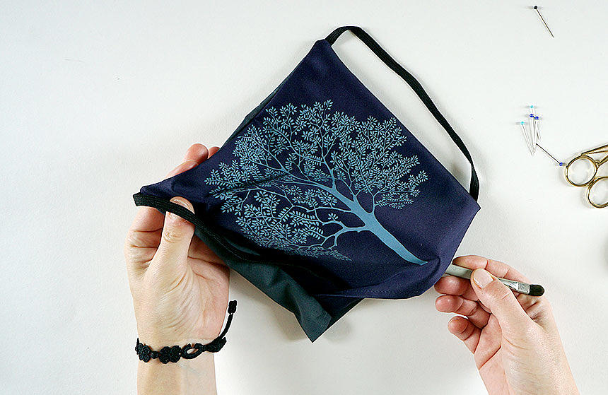 6-le-chale-bleu-mask-with-filter-pocket-sewing-tutorial-NEW-VERSION