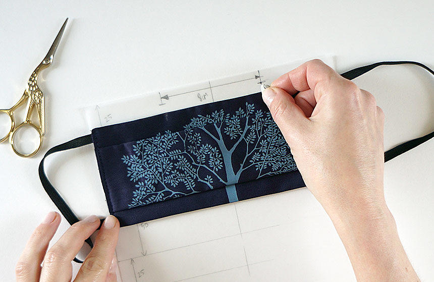 9-le-chale-bleu-mask-with-filter-pocket-sewing-tutorial-NEW-VERSION