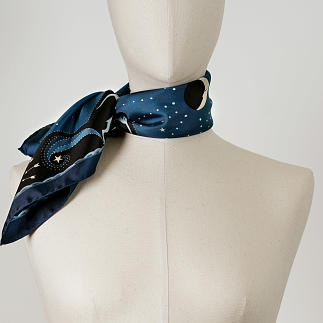 LE-CHALE-BLEU-silk-twill-bandana-beautiful-as-the-moon-blue-reedit-3