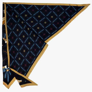 LE_CHALE_BLEU-wool-and-silk-triangle-shawl-magpies-caramel-blueberry-2