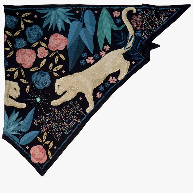 LE_CHALE_BLEU-wool-and-silk-triangle-shawl-panther-black-1