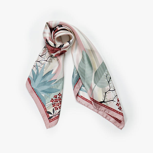 le-chale-bleu-silk-twill-scarf-panther-pink-wave-5