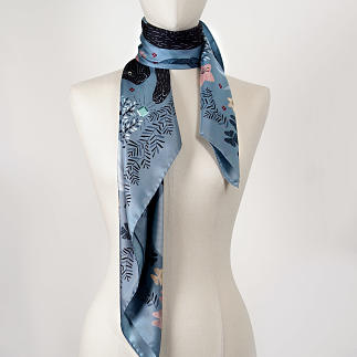 le-chale-bleu-silk-twill-scarf-panther-stormy-gray-3