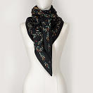 LE_CHALE_BLEU-wool-and-silk-triangle-shawl-magpies-anthracite-5
