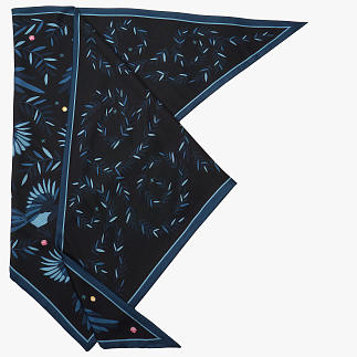 LE_CHALE_BLEU-wool-and-silk-triangle-shawl-magpies-midnight-2