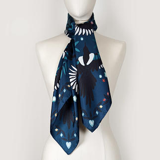 le-chale-bleu-silk-twill-scarf-magpies-midnight-4