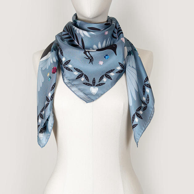 le-chale-bleu-silk-twill-scarf-magpies-paris-gray-3