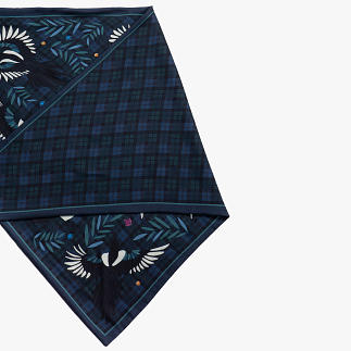 le-chale-bleu-wool-and-silk-shawl-magpies-tartan-campbell-2