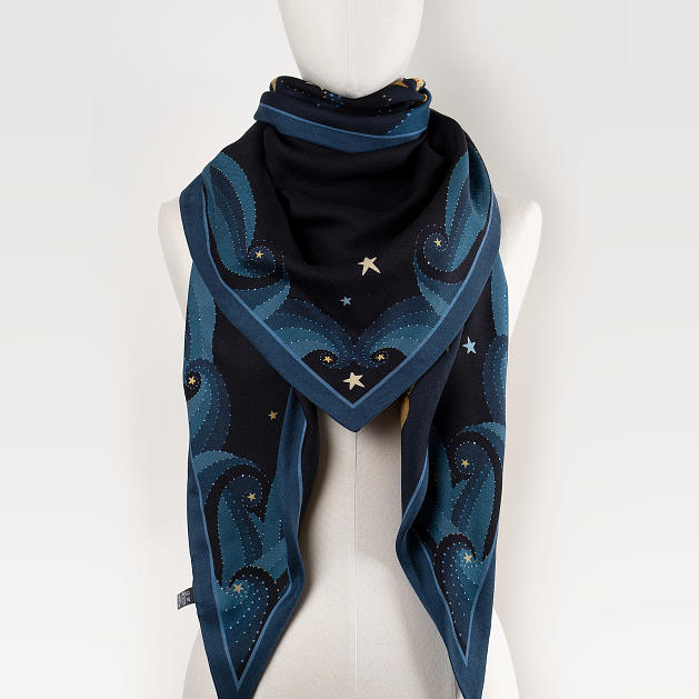 le-chale-bleu-wool-and-silk-shawl-sea-blue-gold-5