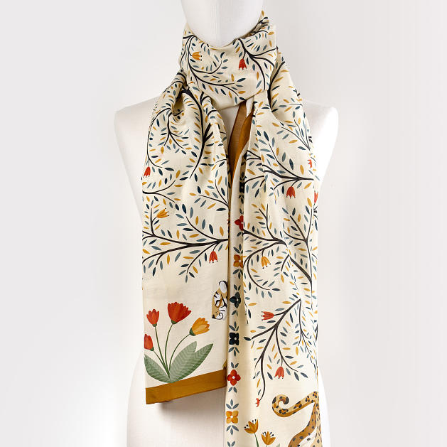 LE-CHALE-BLEU-cotton-and-silk-stole-the-tigers-bride-speculoos-4