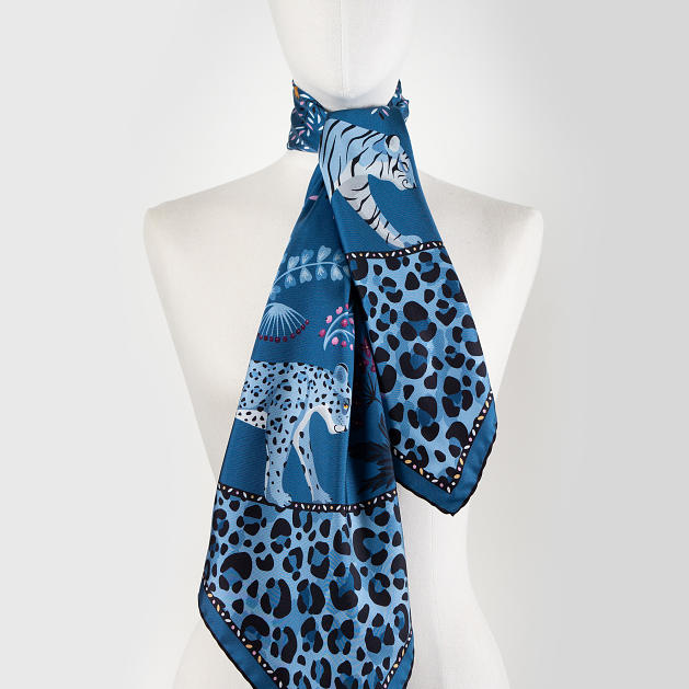 le-chale-bleu-silk-twill-scarf-the-tigers-bride-winter-blue-leo-3