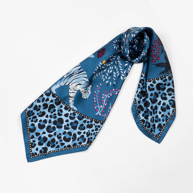 le-chale-bleu-silk-twill-scarf-tigers-blue-leopard-2