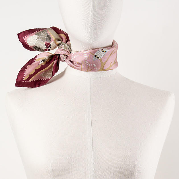 LE-CHALE-BLEU-silk-twill-bandana-boreal-forest-pink-2
