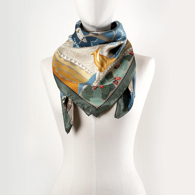le-chale-bleu-silk-twill-scarf-boreal-forest-beige-5