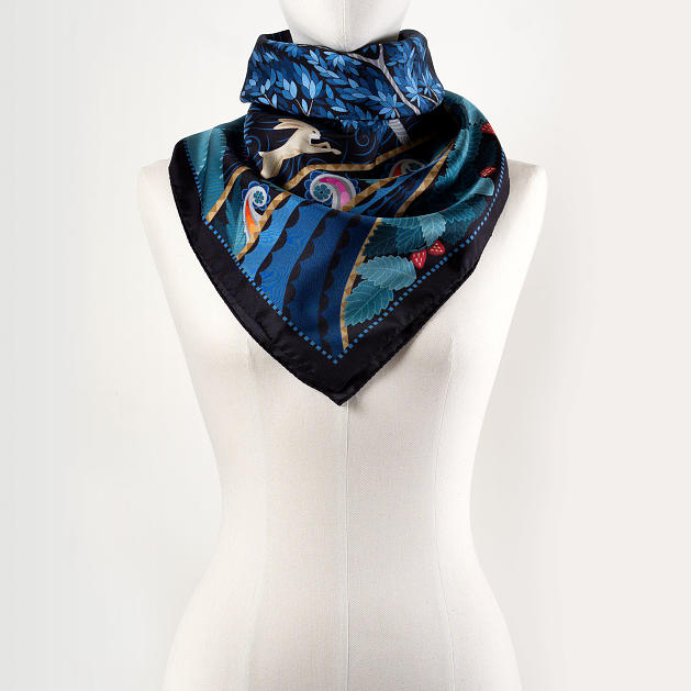 le-chale-bleu-silk-twill-scarf-boreal-forest-black-and-blue-3
