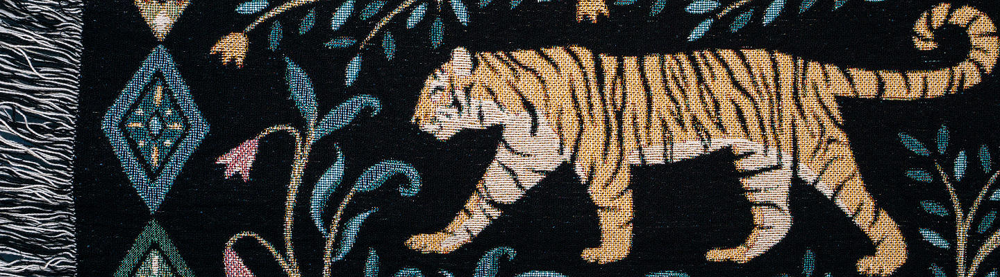 lechalebleu-blanket-cotton-132x94-tigers-bride-black-7
