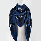 le-chale-bleu-wool-and-silk-shawl-the-treasure-hunters-mystic-blue-3