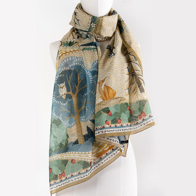 LE-CHALE-BLEU-silk-and-cotton-stole-the-voyage-into-the-boreal-forest-beige-4