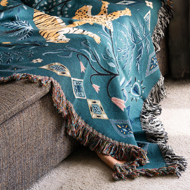 lechalebleu-blanket-cotton-127x152-tigers-peacock-3