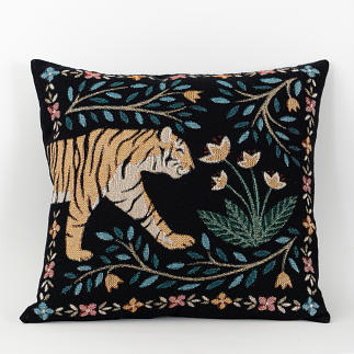 LeChaleBleuMaison-PillowCover-TheTigersBride-Tiger-Black-50x50-2