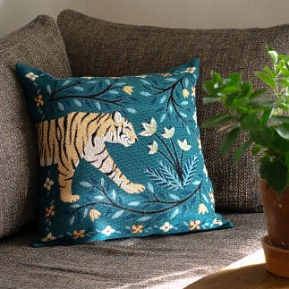 LeChaleBleuMaison-PillowCover-TheTigersBride-Tiger-Peacock-50x50-1