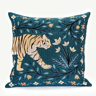 LeChaleBleuMaison-PillowCover-TheTigersBride-Tiger-Peacock-50x50-2