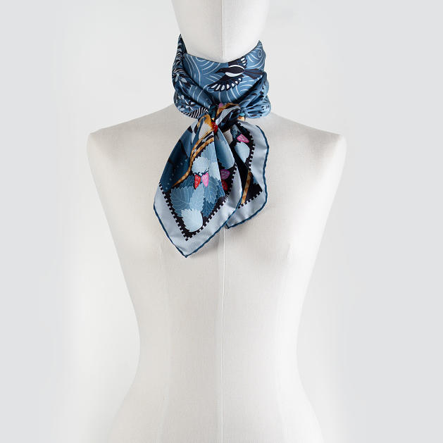 le-chale-bleu-silk-twill-scarf-the-boreal-forest-bluish-gray-5