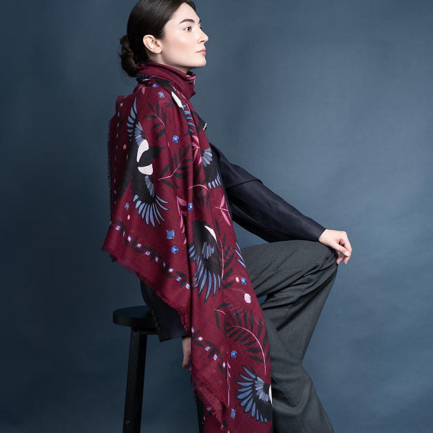 le-chale-bleu-wool-cashmere-silk-shawl-the-treasure-hunters-burgundy-0-2
