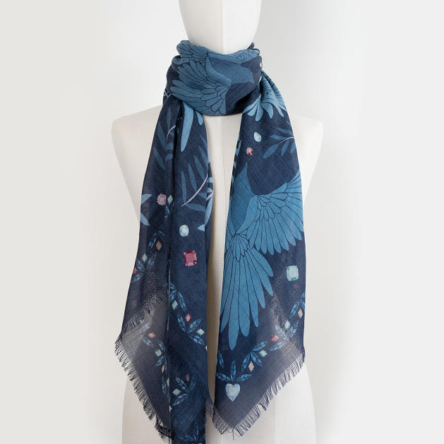 le-chale-bleu-wool-cashmere-silk-shawl-the-treasure-hunters-warm-blue-1