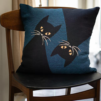 LeChaleBleuMaison-PillowCover-GraviCat-Blue-50x50-1