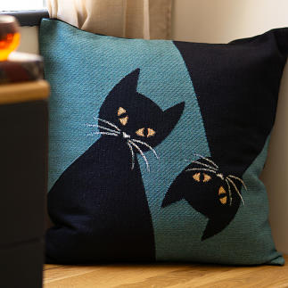 LeChaleBleuMaison-PillowCover-GraviCats-Peacock-50x50-1