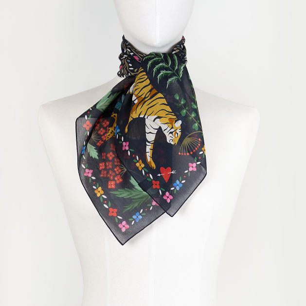 LE-CHALE-BLEU-silk-and-cotton-scarf-the-tigers-bride-black-3