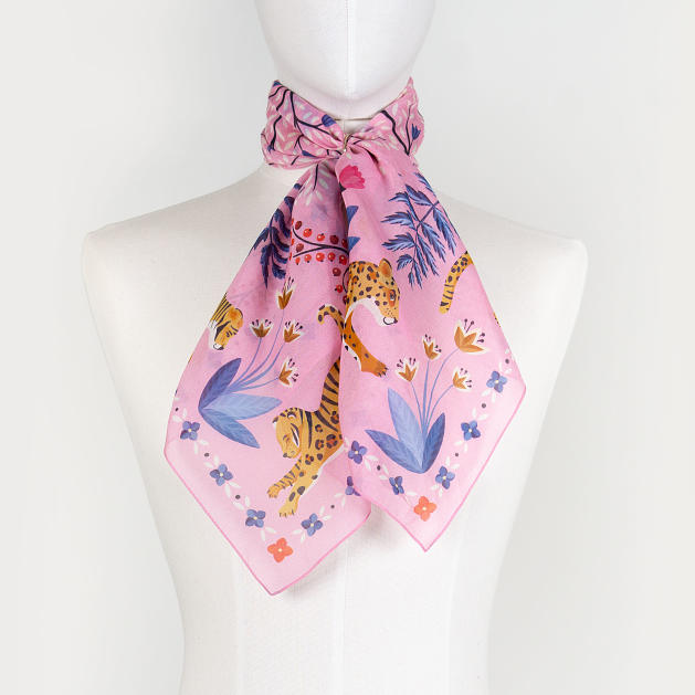 LE-CHALE-BLEU-silk-and-cotton-scarf-the-tigers-bride-pink-2
