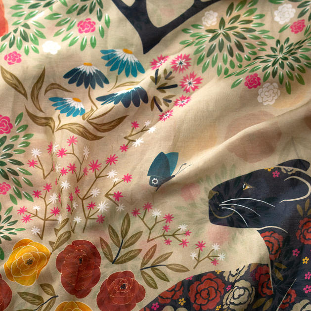 LE-CHALE-BLEU-silk-and-cotton-stole-the-panther-and-the-artist-beige-7