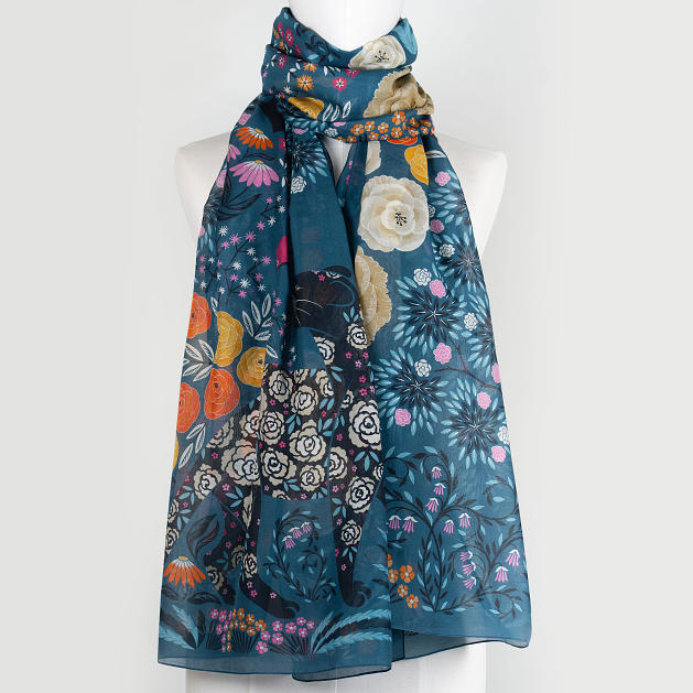 LE-CHALE-BLEU-silk-and-cotton-stole-the-panther-and-the-artist-blue-3