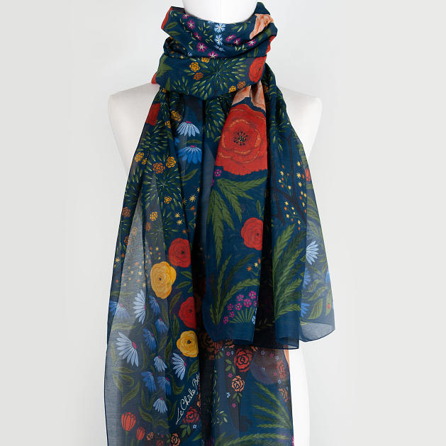 LE-CHALE-BLEU-silk-and-cotton-stole-the-panther-and-the-artist-dark-blue-4