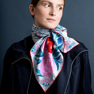 le-chale-bleu-silk-twill-scarf-the-panther-and-the-artist-silver-00