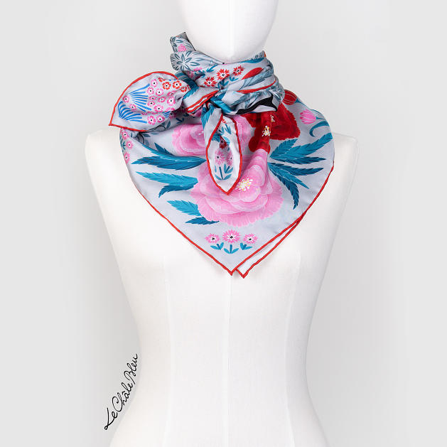 le-chale-bleu-silk-twill-scarf-the-panther-and-the-artist-silver-3