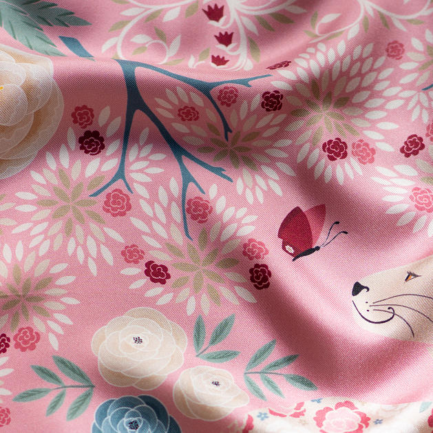 LE-CHALE-BLEU-silk-twill-bandana-the-panther-and-the-artist-pink-7