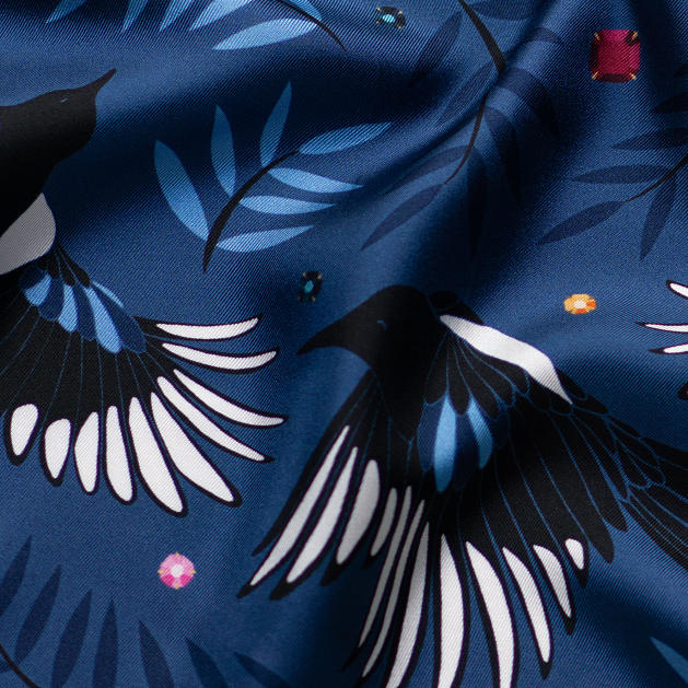 LE-CHALE-BLEU-silk-twill-bandana-the-treasure-hunters-8