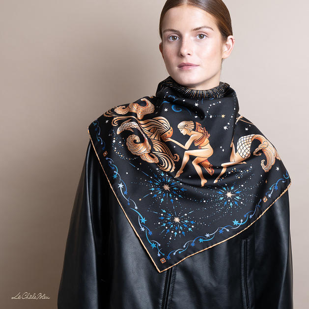 le-chale-bleu-silk-twill-scarf-the-children-of-the-moon-black-2-2