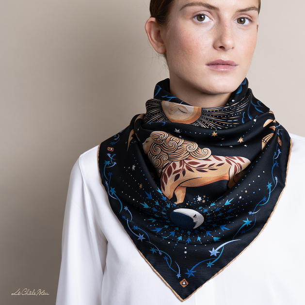 le-chale-bleu-silk-twill-scarf-the-children-of-the-moon-black-3-2