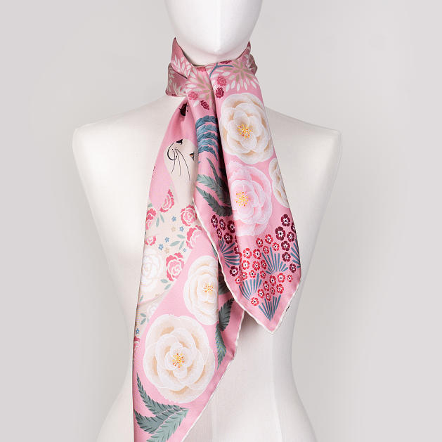 le-chale-bleu-silk-twill-scarf-the-panther-and-the-artist-pink-4