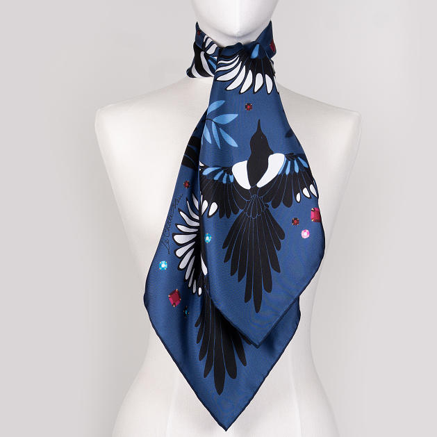 le-chale-bleu-silk-twill-scarf-the-treasure-hunters-twilight-2